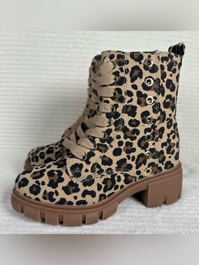 Thereabouts Toddler Girls Blakely Leopard Chunky Heel Boots NWT Size Toddler 12